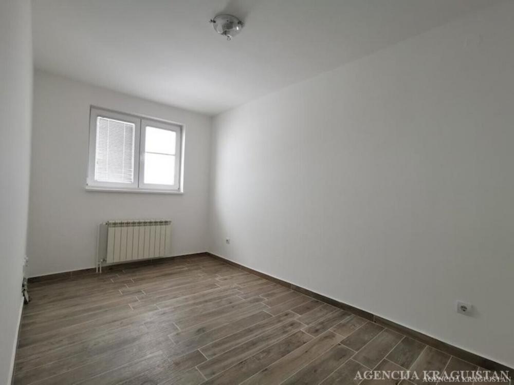 Slika 2 - Dvoiposoban, 71m2, sa terasom, ima lift