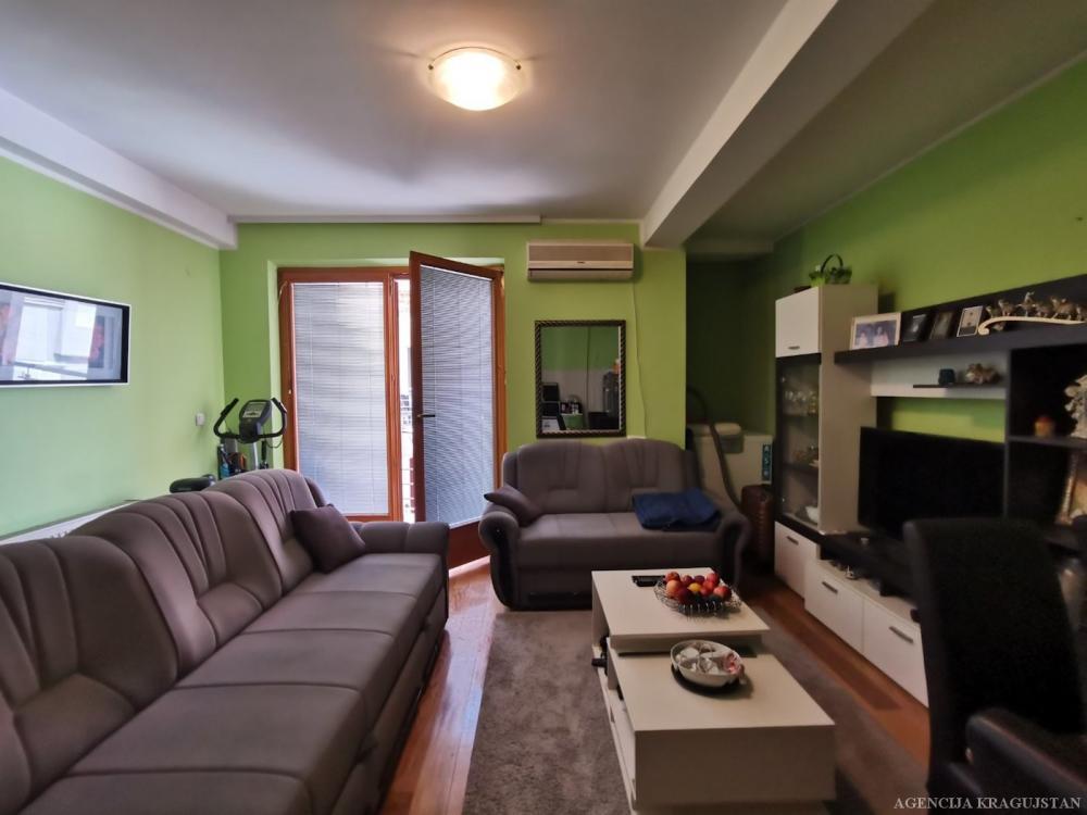 Glavna slika -Dvoiposoban, 61m2, sa terasom