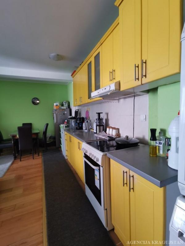 Slika 4 - Dvoiposoban, 61m2, sa terasom