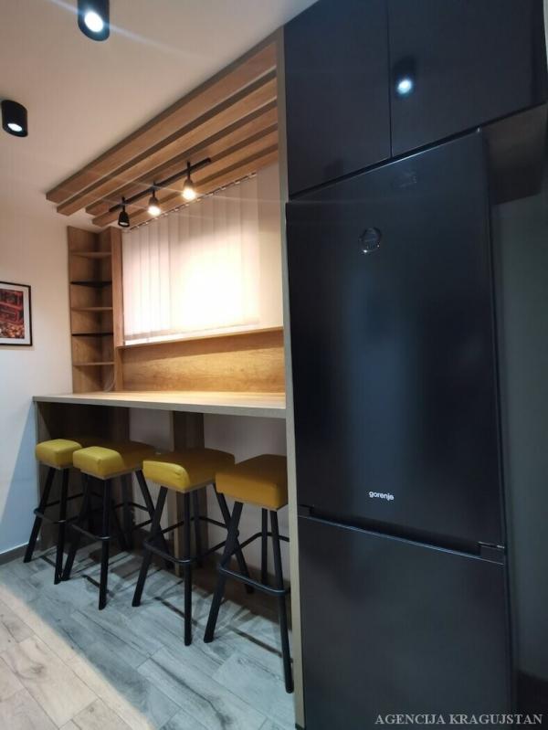 Slika 7 - Trosoban, 54m2, Bubanj Kragujevac, sa terasom
