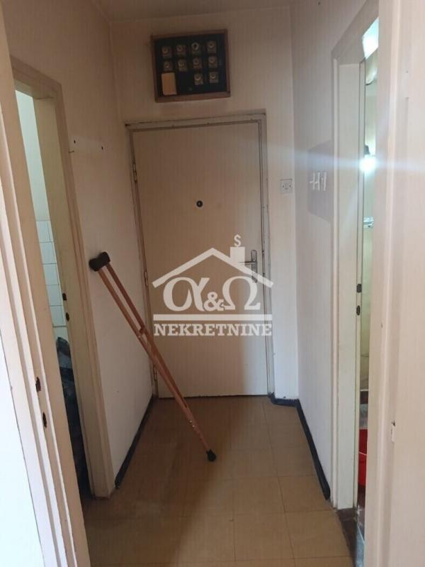 Slika 2 - Prodaja stana, 25m2, Erdoglija Kragujevac, ima lift