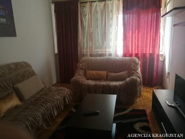 Slika 3 - Dvosoban, 48m2, Bagremar Kragujevac