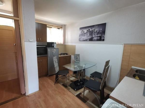Slika 1 - Dvosoban, 48m2, Bagremar Kragujevac