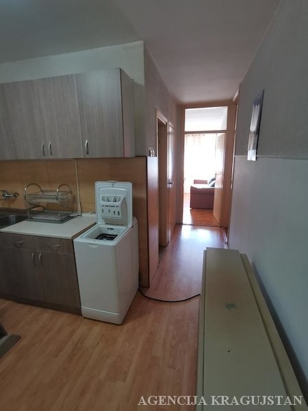 Slika 4 - Dvosoban, 48m2, Bagremar Kragujevac