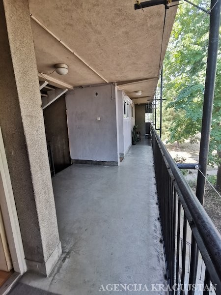 Slika 11 - Dvosoban, 48m2, Bagremar Kragujevac