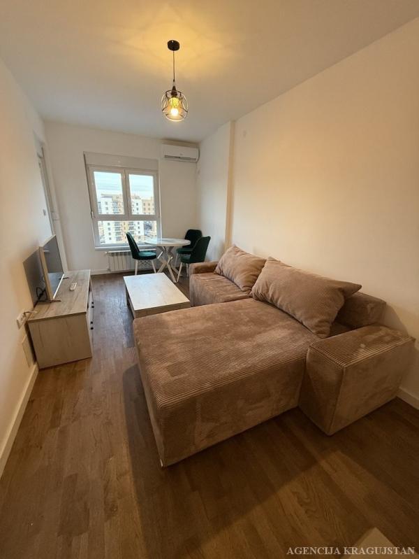 Glavna slika -Jednoiposoban, 36m2, Bubanj Kragujevac, sa terasom, ima lift