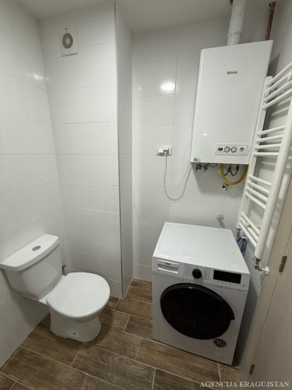 Slika 6 - Jednoiposoban, 36m2, Bubanj Kragujevac, sa terasom, ima lift
