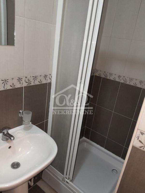 Slika 10 - Prodaja stana, 19m2, Bubanj Kragujevac, ima lift