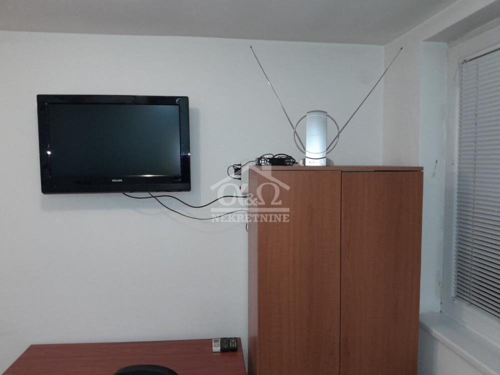 Slika 1 - Prodaja stana, 19m2, Bubanj Kragujevac, ima lift