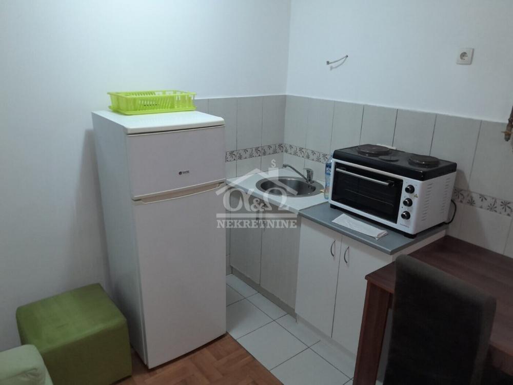 Slika 3 - Prodaja stana, 19m2, Bubanj Kragujevac, ima lift