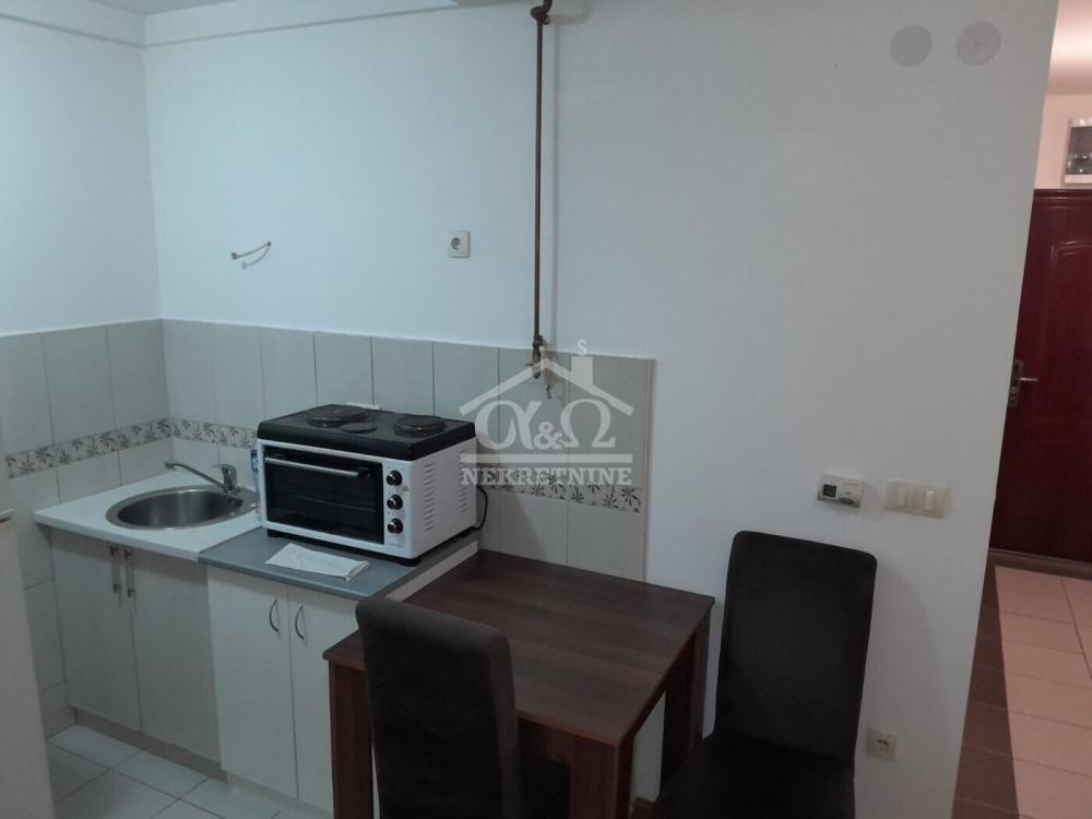 Slika 4 - Prodaja stana, 19m2, Bubanj Kragujevac, ima lift