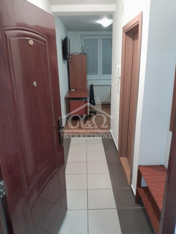 Slika 5 - Prodaja stana, 19m2, Bubanj Kragujevac, ima lift
