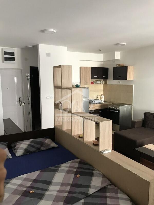 Slika 5 - Prodaja stana, 33m2, sa terasom, ima lift
