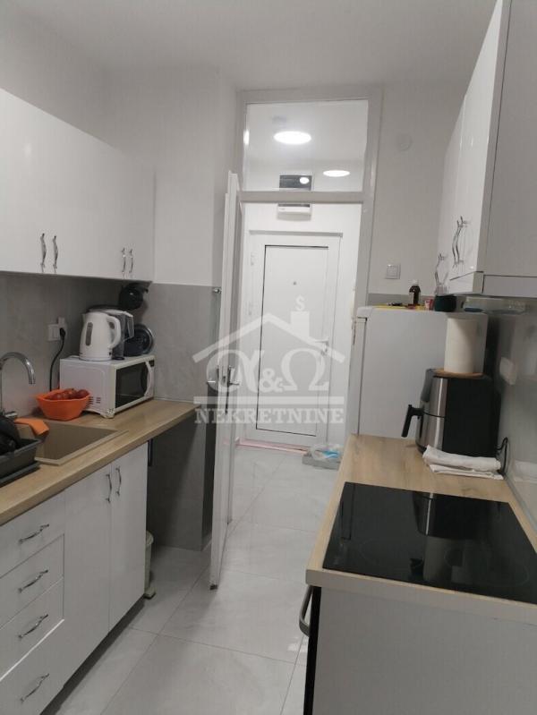 Slika 5 - Dvosoban, 44m2, Erdoglija Kragujevac, sa terasom