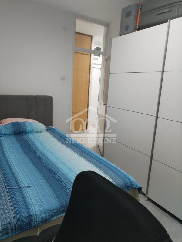 Slika 9 - Dvosoban, 44m2, Erdoglija Kragujevac, sa terasom