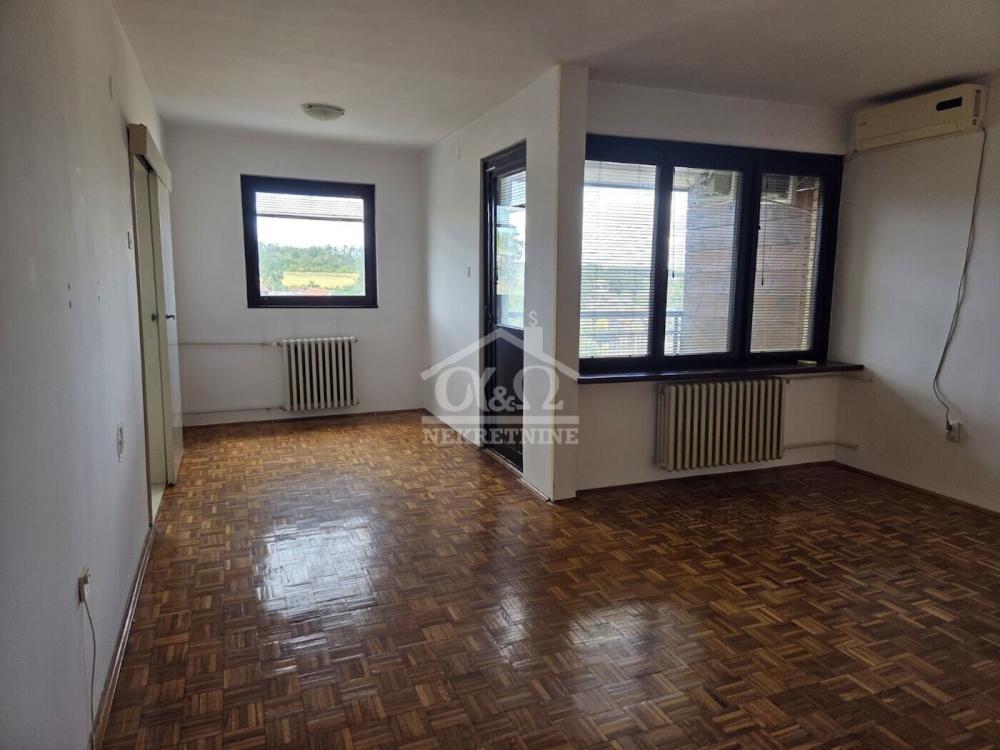 Slika 1 - Jednosoban, 38m2, sa terasom, ima lift