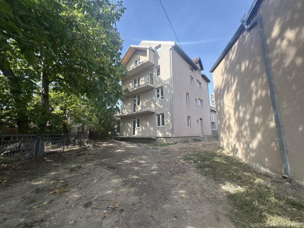 Slika 1 - Jednosoban, 302m2, Mala Vaga Kragujevac