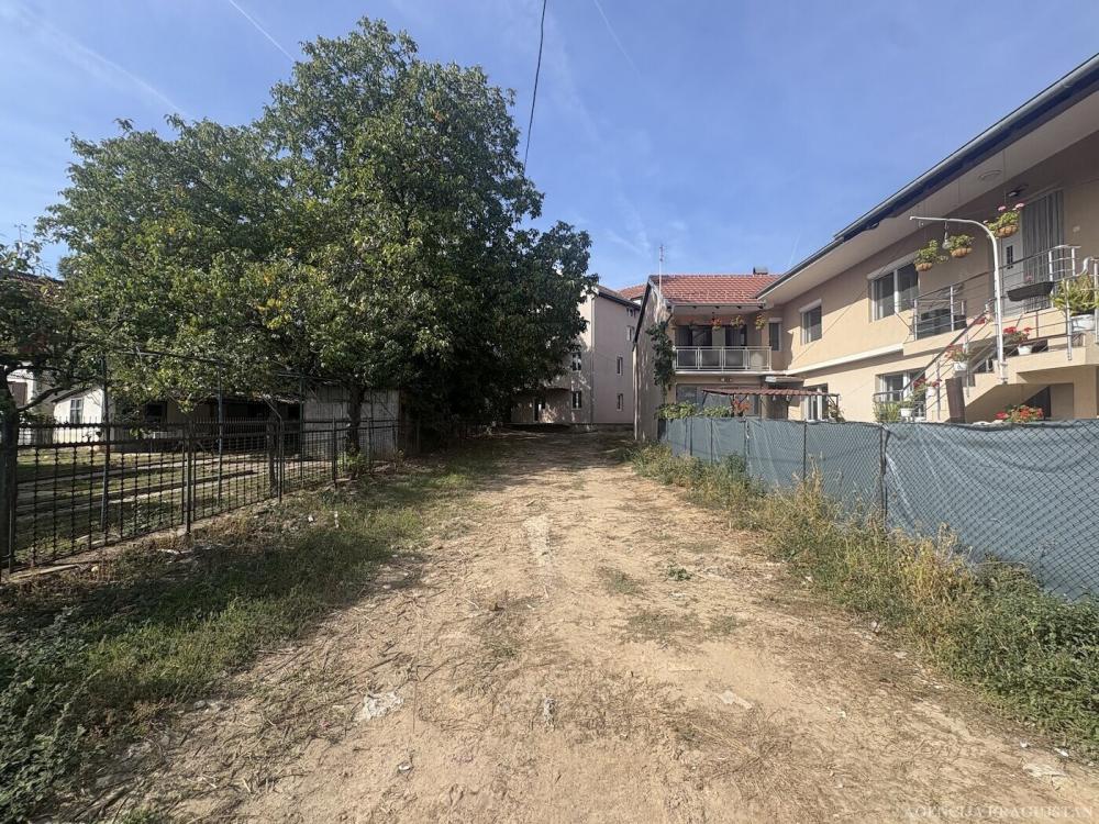 Slika 9 - Jednosoban, 302m2, Mala Vaga Kragujevac