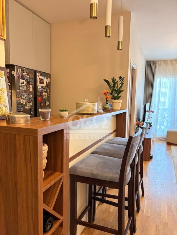 Slika 8 - Troiposoban, 80m2, sa terasom, ima lift