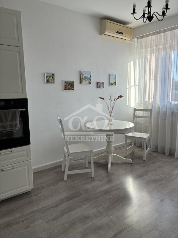 Slika 1 - Jednoiposoban, 35m2, Veliki park Kragujevac, sa terasom