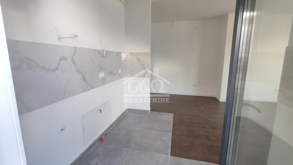 Slika 3 - Dvoiposoban, 84m2, sa terasom, ima lift