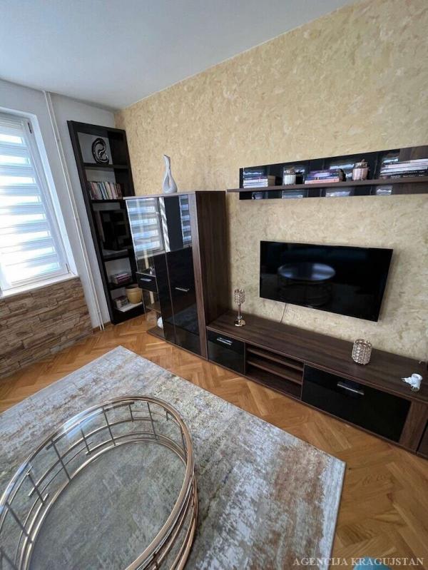 Slika 3 - Dvoiposoban, 58m2, sa terasom