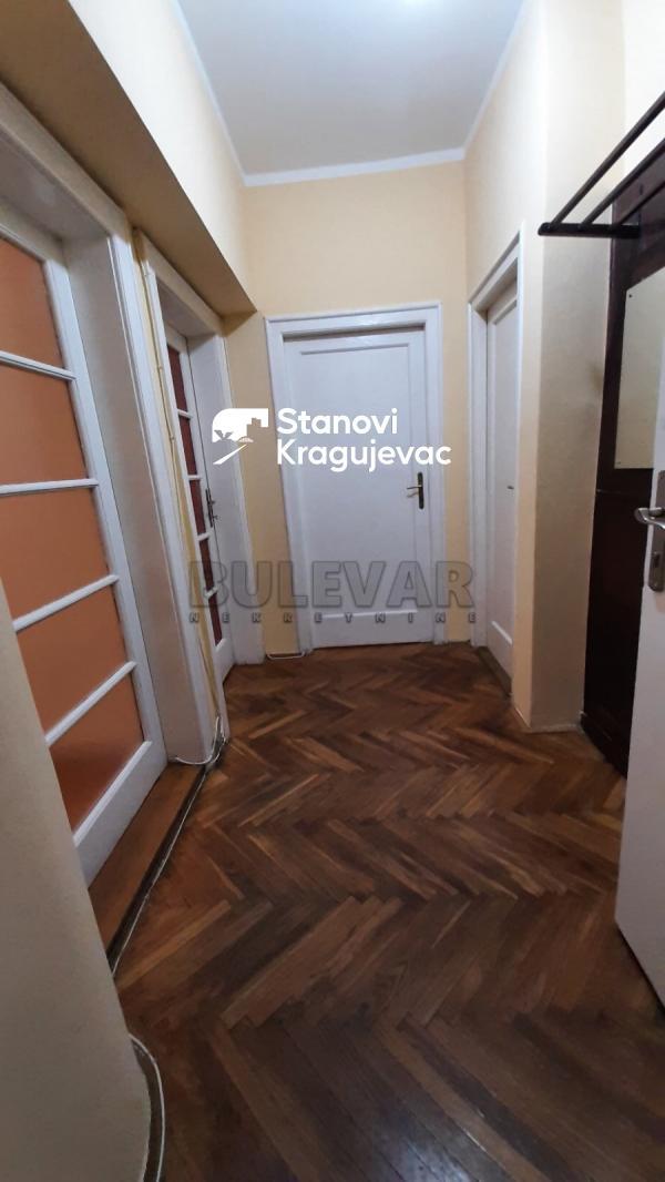 Glavna slika -Dvoiposoban, 58m2, Dr Zorana Đinđića Kragujevac, sa parkingom