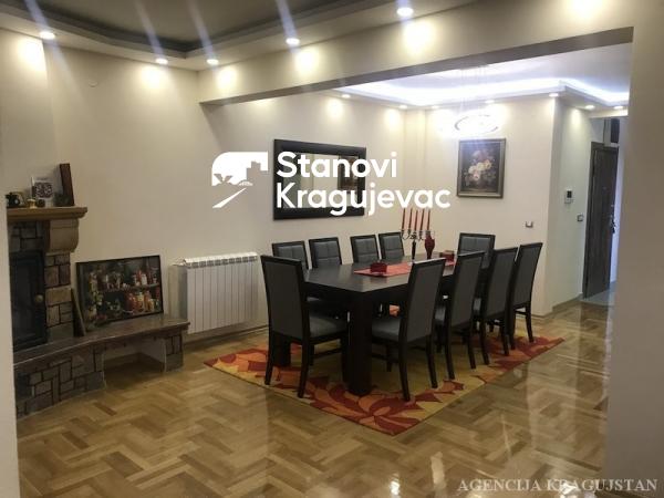 Slika 3 - Četvorosoban, 148m2, sa terasom, ima lift