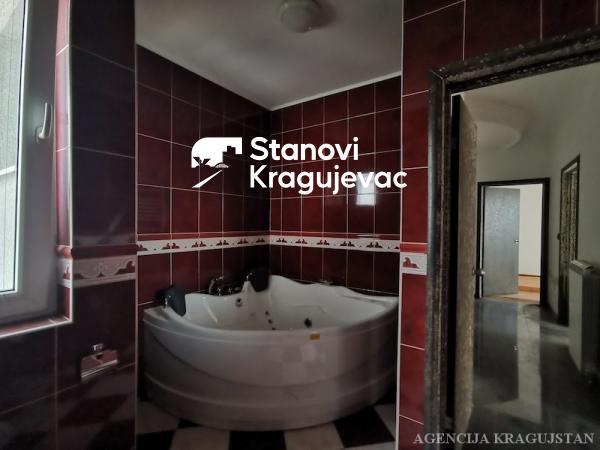 Slika 9 - Četvorosoban, 127m2, sa terasom