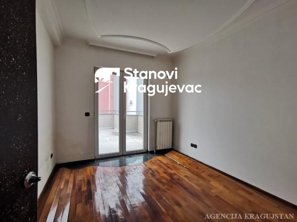 Slika 7 - Četvorosoban, 127m2, sa terasom