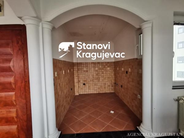 Slika 2 - Četvorosoban, 127m2, sa terasom