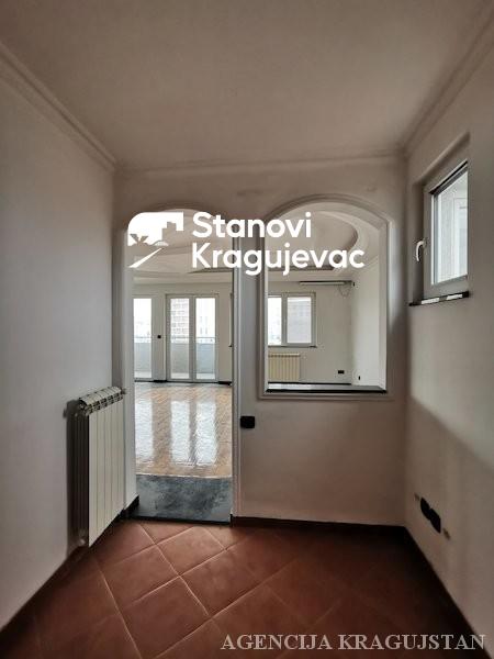 Slika 5 - Četvorosoban, 127m2, sa terasom