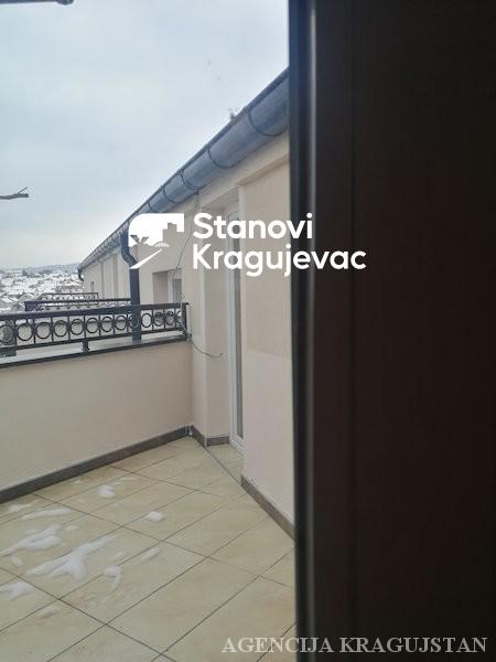 Slika 5 - Jednosoban, 170m2, sa terasom, ima lift