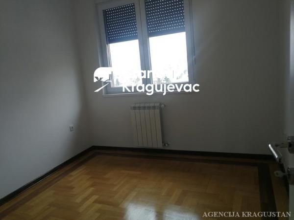 Slika 11 - Jednosoban, 170m2, sa terasom, ima lift