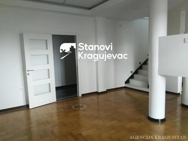 Slika 2 - Jednosoban, 170m2, sa terasom, ima lift