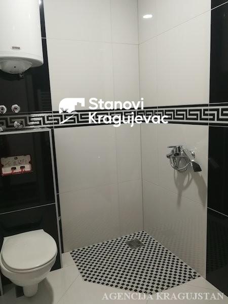 Slika 6 - Jednosoban, 170m2, sa terasom, ima lift