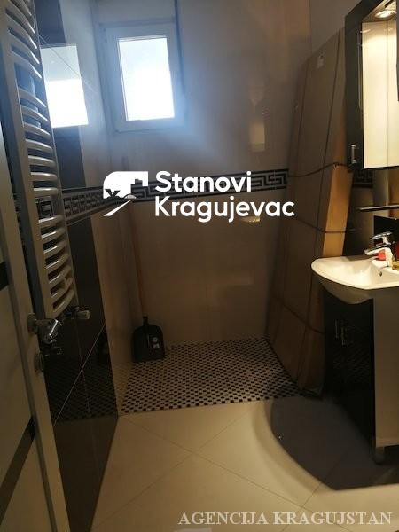 Slika 10 - Jednosoban, 145m2, sa terasom, ima lift