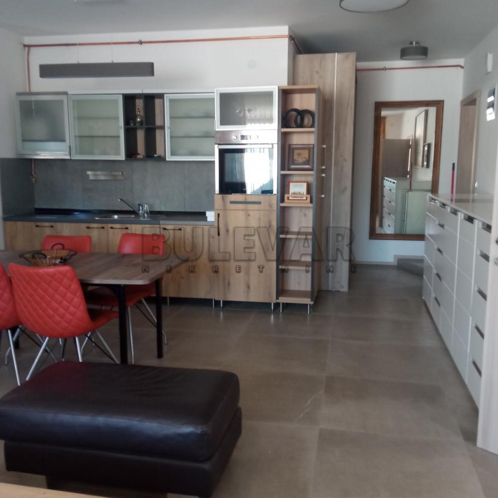 Slika 5 - Četvorosoban, 69m2, Laze Marinkovića Kragujevac, sa parkingom