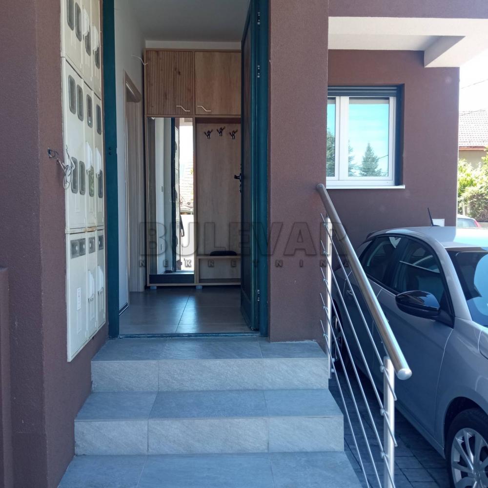 Slika 6 - Četvorosoban, 69m2, Laze Marinkovića Kragujevac, sa parkingom