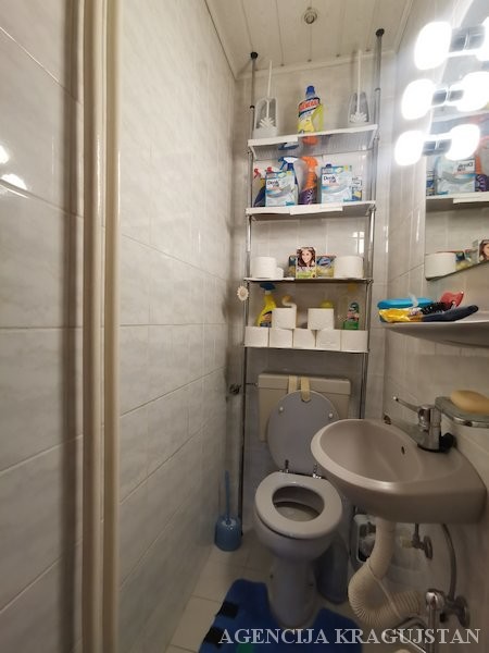 Slika 9 - Trosoban, 67m2, Aerodrom Kragujevac, sa terasom