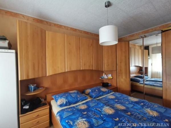 Slika 5 - Trosoban, 67m2, Aerodrom Kragujevac, sa terasom