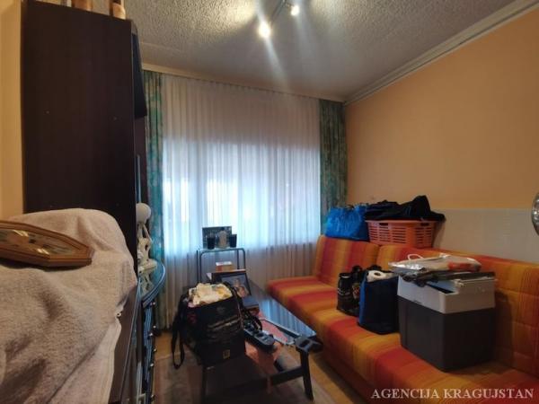 Slika 7 - Trosoban, 67m2, Aerodrom Kragujevac, sa terasom