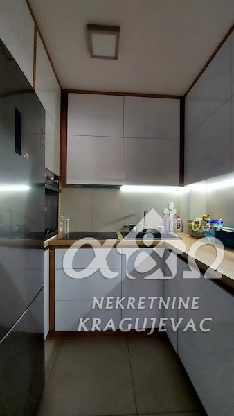 Slika 4 - Četvorosoban, 94m2, sa terasom, sa parkingom