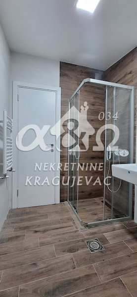 Slika 10 - Jednoiposoban, 104m2, Vašarište Kragujevac, sa terasom