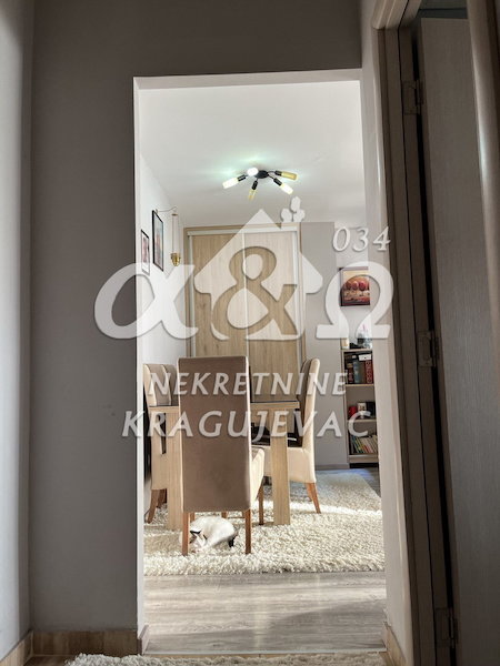 Slika 6 - Trosoban, 66m2, Aerodrom Kragujevac, sa terasom, ima lift