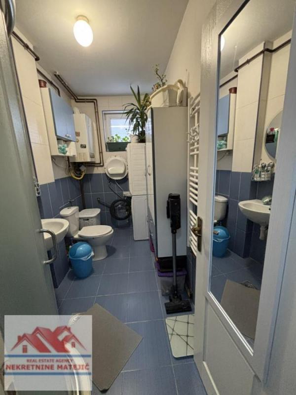 Slika 6 - STAN TROSOBAN 67M2, 3. SPRAT,ERDOGLIJA, NAMEŠTEN, SA GARAŽOM--102.000 E