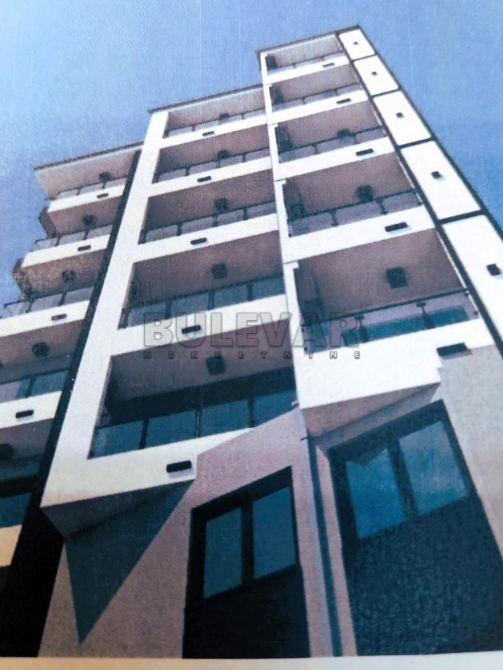 Slika 5 - Trosoban, 68m2, Kneza Mihaila Kragujevac, sa terasom, ima lift